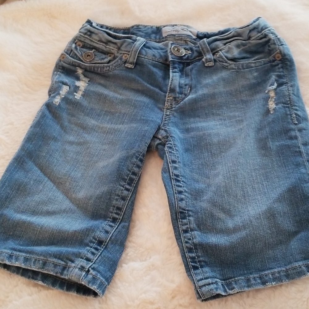 Aeropostale womens knee length jean shorts